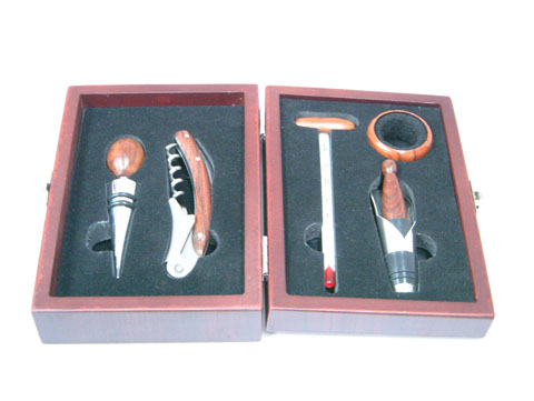 JY-2318  5pcs Wine Set in Wooden Box